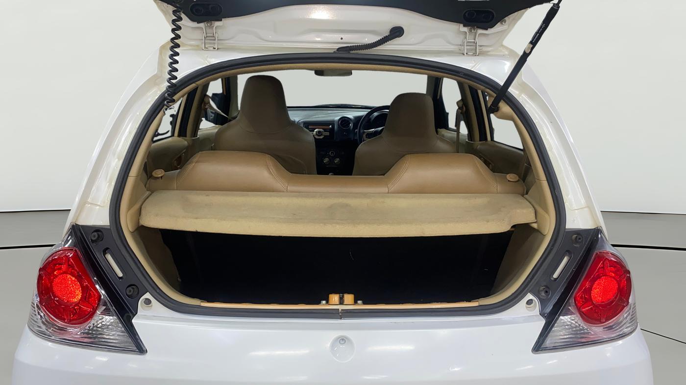 2015 Honda Brio S MT, Petrol, Manual, 26,326 km, Boot Open Zoomed View