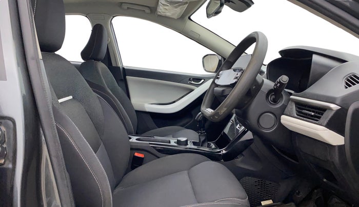 2024 Tata NEXON CREATIVE + SUNROOF 1.5 DIESEL, Diesel, Manual, 47,683 km, Right Side Front Door Cabin