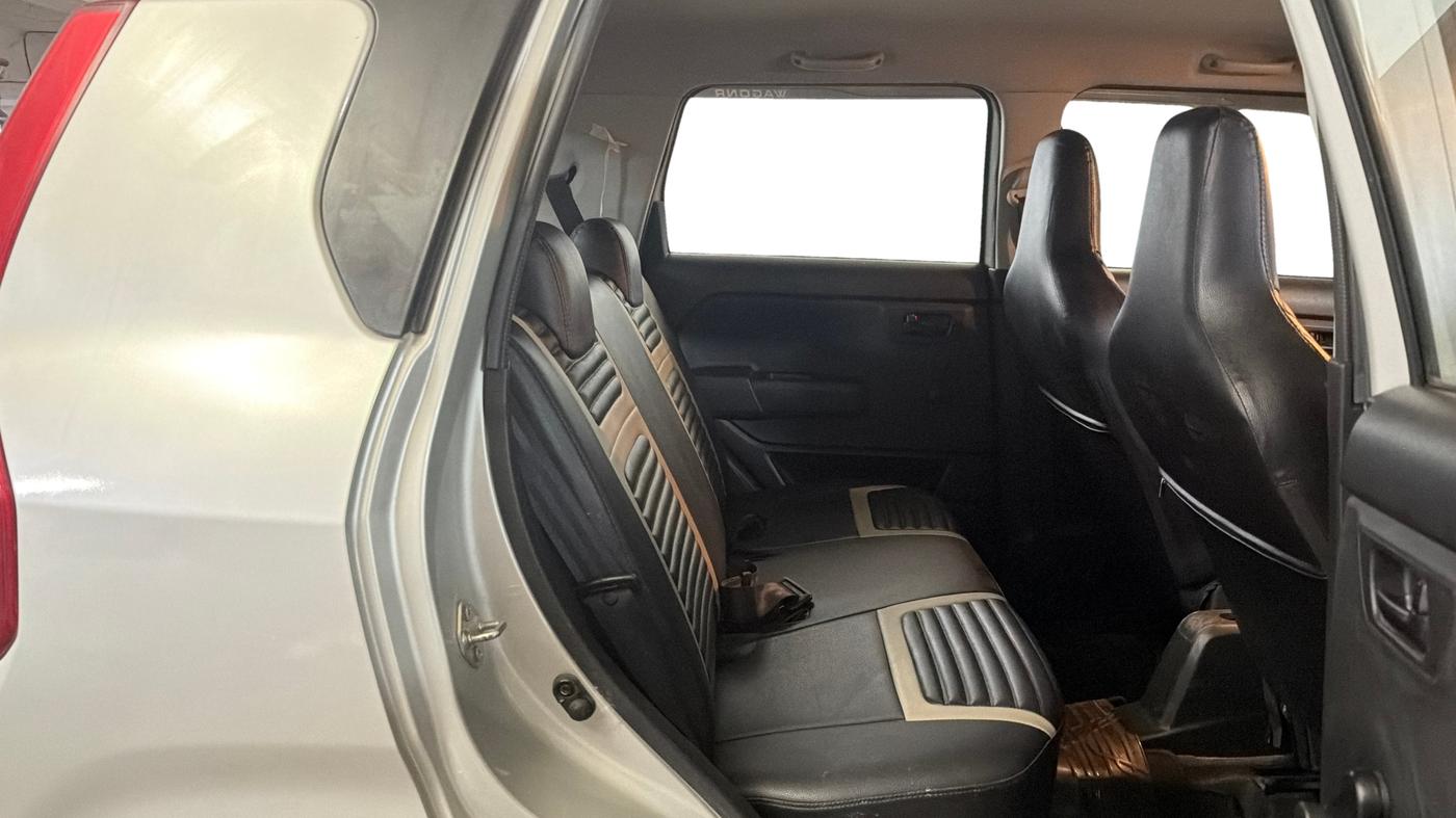 2022 Maruti New Wagon-R LXI CNG 1.0, CNG, Manual, 17,821 km, Right Side Rear Door Cabin