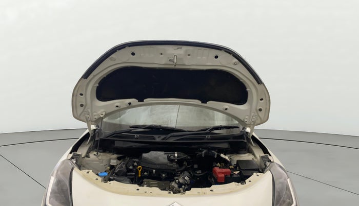 2024 Maruti Swift VXi, Petrol, Manual, 41,995 km, Open Bonet