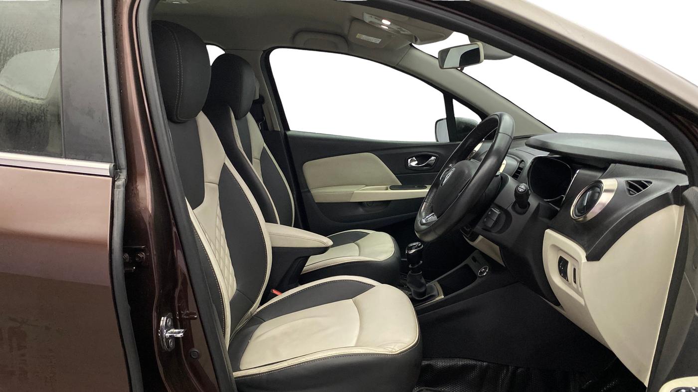 2018 Renault Captur PLATINE DIESEL , Diesel, Manual, 95,484 km, Right Side Front Door Cabin