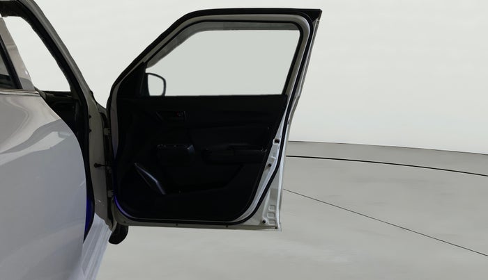 2020 Maruti Swift LXI, Petrol, Manual, 32,769 km, RHS Front Door