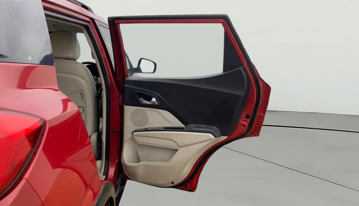 2019 Mahindra XUV300 W8 (O) 1.5 DIESEL, Diesel, Manual, 62,977 km, RHS Rear Door