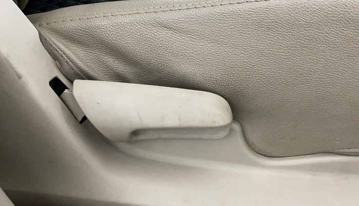 2018 Maruti Celerio VXI CNG, CNG, Manual, 45,122 km, Driver Side Adjustment Panel