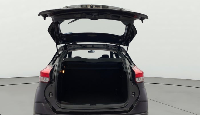 2020 Nissan Kicks XV PREMIUM TURBO 1.3, Petrol, Manual, 94,780 km, Boot Door Open