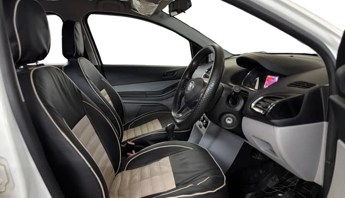 2021 Tata Tiago XT PETROL, Petrol, Manual, 37,357 km, Right Side Front Door Cabin