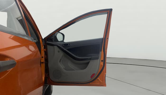 2019 Tata NEXON XM PETROL, Petrol, Manual, 55,820 km, RHS Front Door