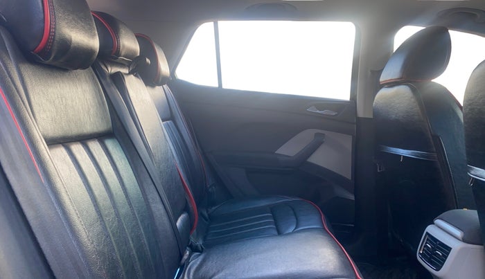 2024 Skoda KUSHAQ AMBITION 1.0L TSI AT, Petrol, Automatic, 5,229 km, Right Side Rear Door Cabin