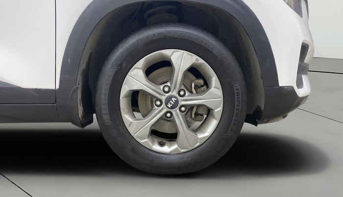 2021 KIA SELTOS HTK PLUS 1.5 DIESEL, Diesel, Manual, 1,20,355 km, Right Front Wheel