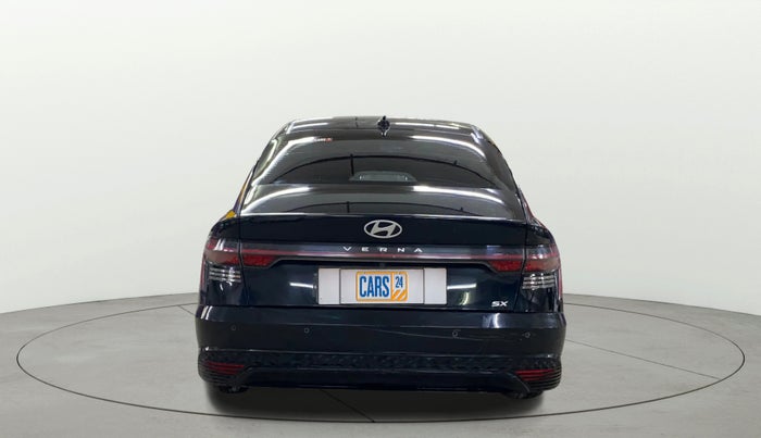 2023 Hyundai Verna SX (O) 1.5 MPI MT, Petrol, Manual, 33,081 km, Back/Rear