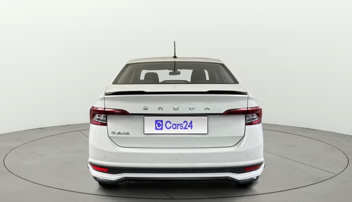 2025 Skoda SLAVIA Classic 1.0L TSI MT, Petrol, Manual, 17,183 km, Back/Rear