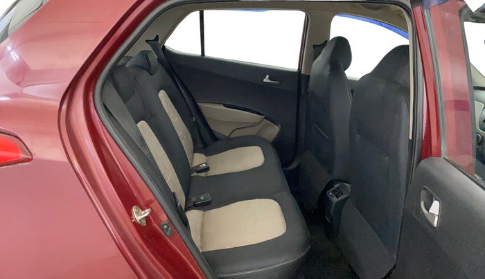 2014 Hyundai Grand i10 SPORTZ 1.2 KAPPA VTVT, CNG, Manual, 48,288 km, Right Side Rear Door Cabin