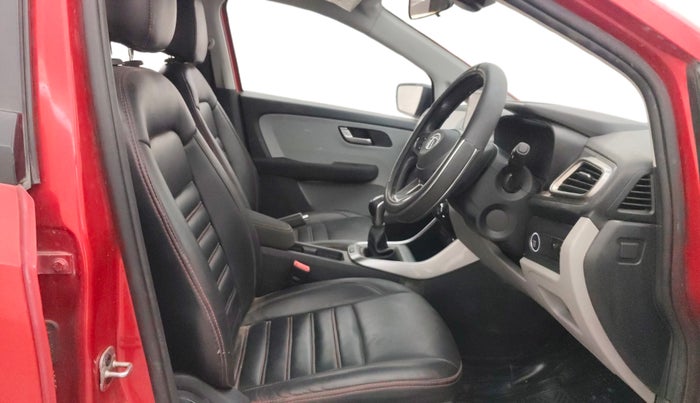 2020 Tata ALTROZ XZ PETROL, Petrol, Manual, 41,584 km, Right Side Front Door Cabin