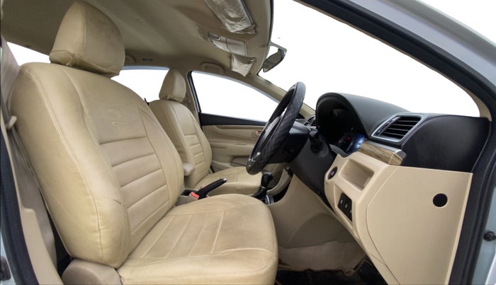 2022 Maruti Ciaz ZETA AT 1.5  SHVS PETROL, Petrol, Automatic, 73,208 km, Right Side Front Door Cabin