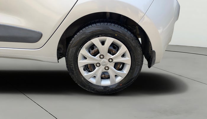 2016 Hyundai Grand i10 SPORTZ 1.2 KAPPA VTVT, Petrol, Manual, 57,278 km, Right Rear Wheel