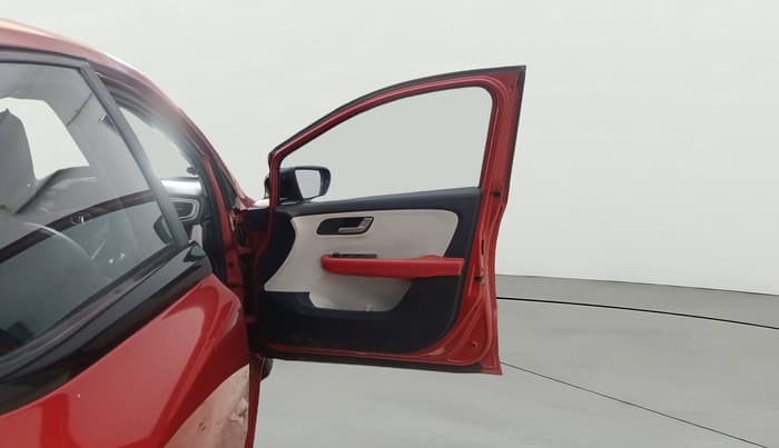2023 Tata ALTROZ XZA + SUNROOF, Petrol, Automatic, 31,579 km, RHS Front Door