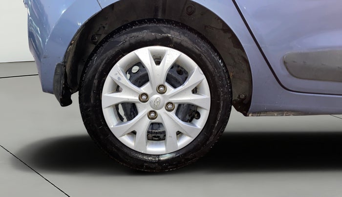 2015 Hyundai Grand i10 SPORTZ 1.1 CRDI, Diesel, Manual, 65,007 km, Right Rear Wheel