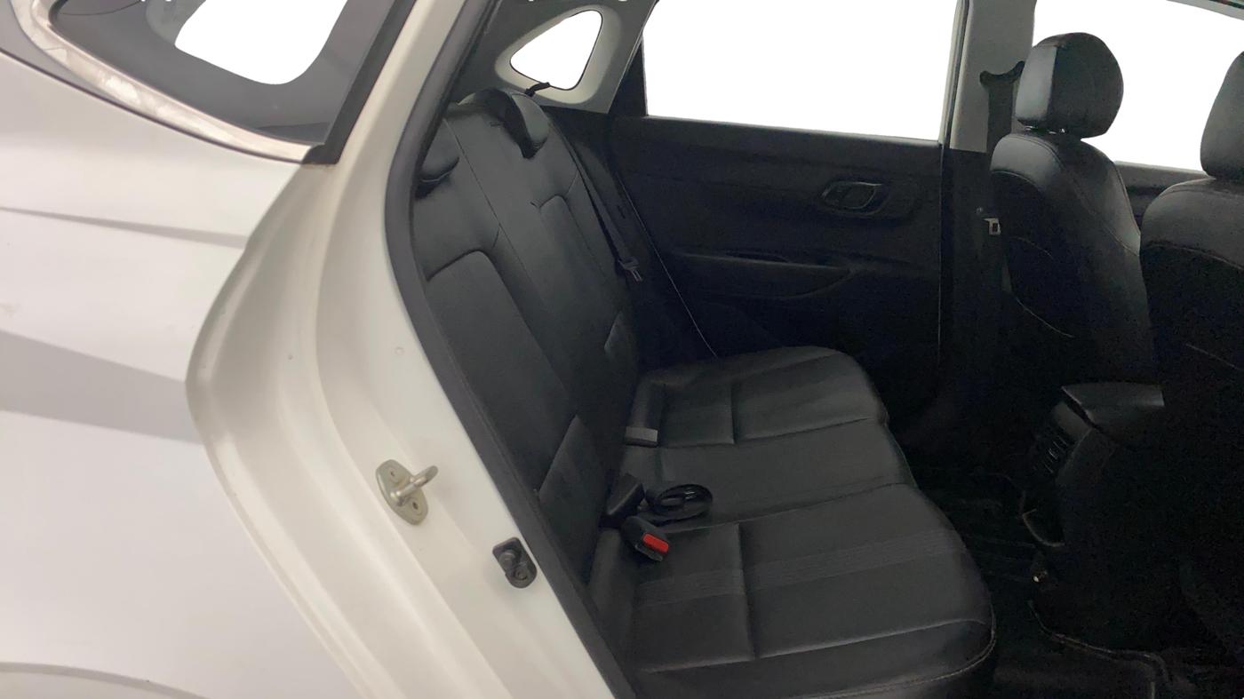 2021 Hyundai NEW I20 SPORTZ 1.0T GDI IMT, Petrol, Manual, 1,14,373 km, Right Side Rear Door Cabin
