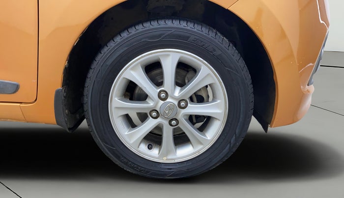 2015 Hyundai Grand i10 ASTA AT 1.2 KAPPA VTVT, Petrol, Automatic, 62,331 km, Right Front Wheel