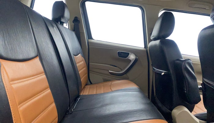 2021 Mahindra BOLERO NEO N10 R, Diesel, Manual, 14,978 km, Right Side Rear Door Cabin