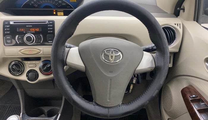 2013 Toyota Etios G, Petrol, Manual, 77,351 km, Steering Wheel Close Up