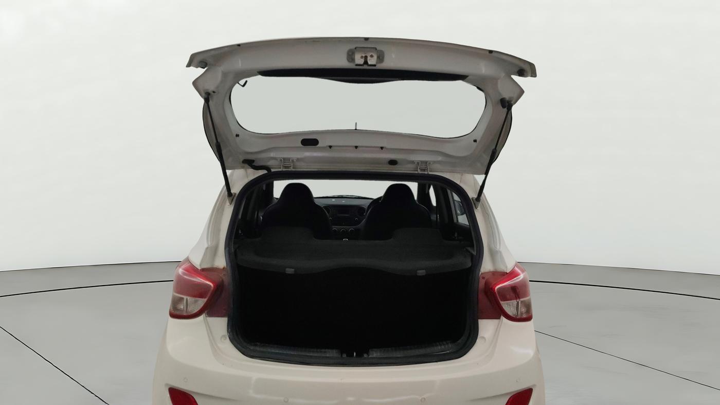 2016 Hyundai Grand i10 SPORTZ 1.2 KAPPA VTVT, Petrol, Manual, 36,454 km, Boot Door Open