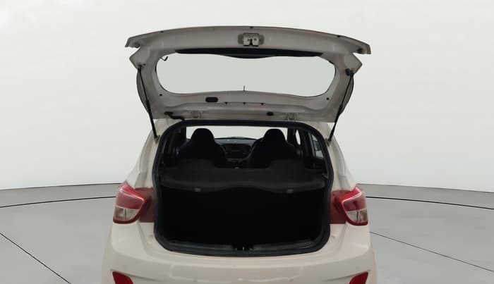 2016 Hyundai Grand i10 SPORTZ 1.2 KAPPA VTVT, Petrol, Manual, 36,454 km, Boot Door Open