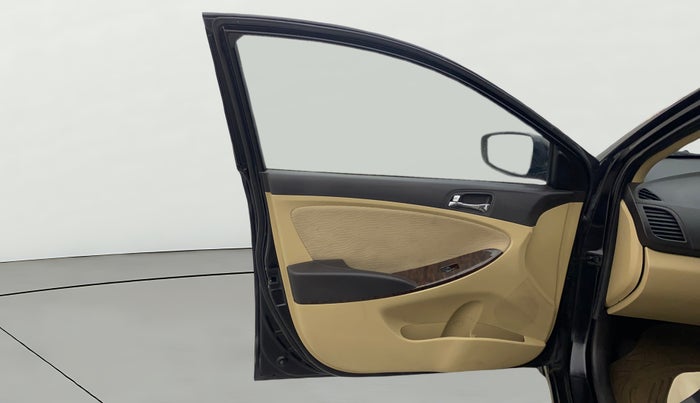 2012 Hyundai Verna FLUIDIC 1.6 VTVT SX, Petrol, Manual, 98,680 km, LHS Front Door