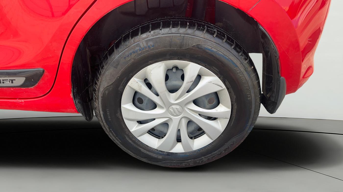 2024 Maruti Swift VXI, Petrol, Manual, 10,817 km, Left Rear Wheel
