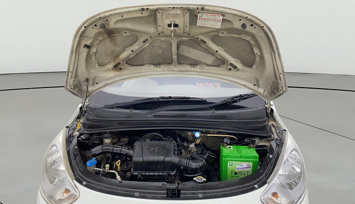 2013 Hyundai i10 MAGNA 1.1, CNG, Manual, 1,06,330 km, Open Bonet