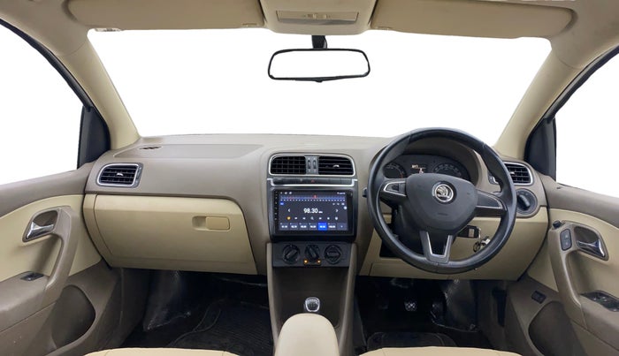 2015 Skoda Rapid AMBITION 1.6 MPI MT, Petrol, Manual, 1,43,066 km, Dashboard