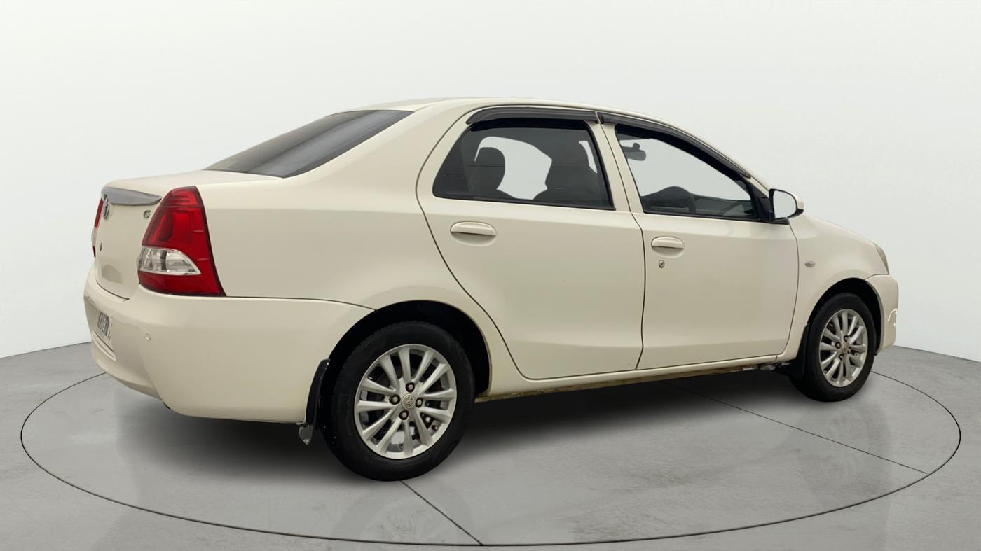 2014 Toyota Etios G, CNG, Manual, 81,154 km, Right Back Diagonal