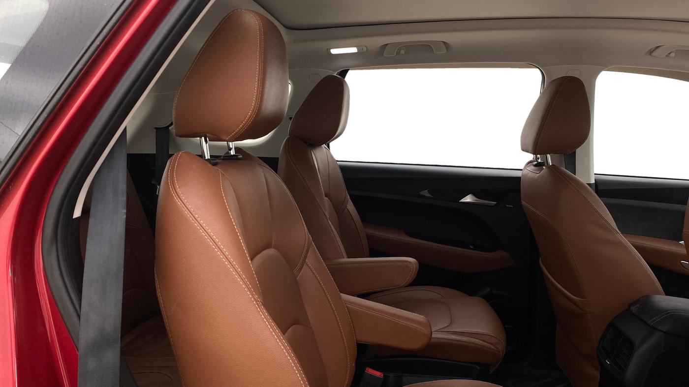 2020 MG HECTOR PLUS SHARP 1.5 PETROL TURBO HYBRID MT 6-STR, Petrol, Manual, 56,803 km, Right Side Rear Door Cabin