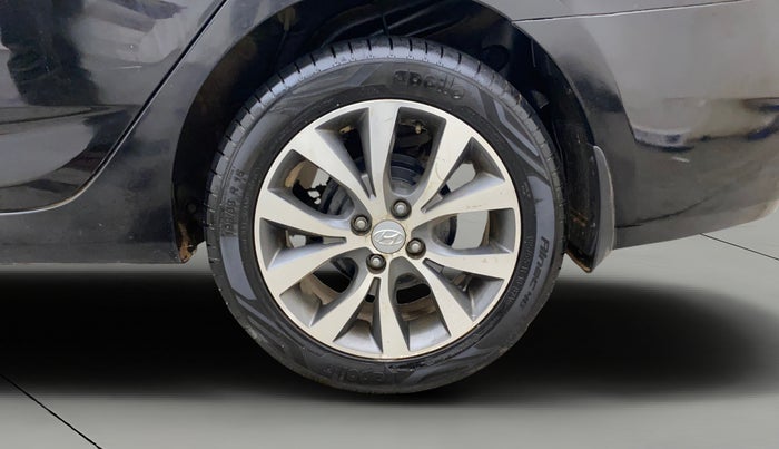 2016 Hyundai Verna FLUIDIC 4S 1.6 VTVT SX, Petrol, Manual, 78,149 km, Left Rear Wheel