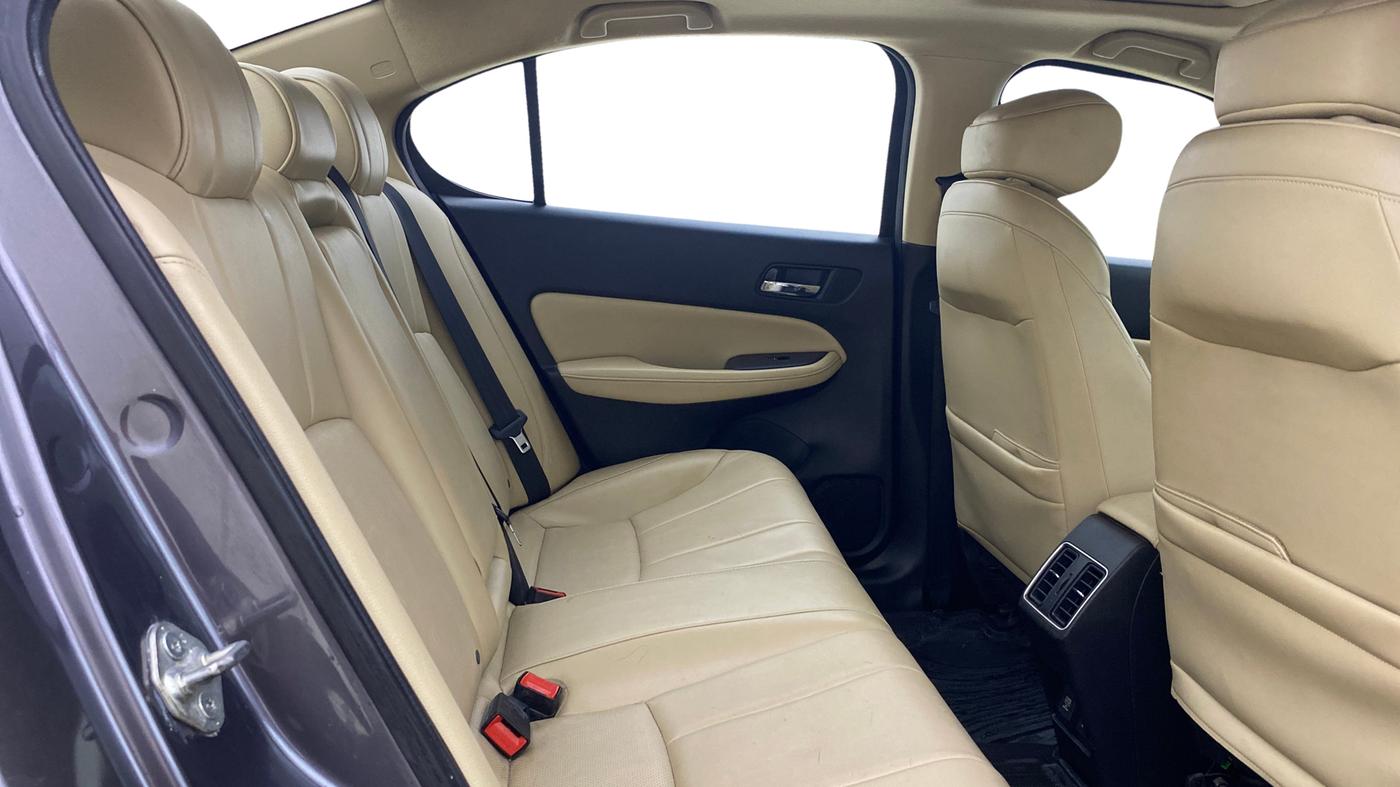 2021 Honda City 1.5L I-VTEC ZX CVT, Petrol, Automatic, 1,05,549 km, Right Side Rear Door Cabin