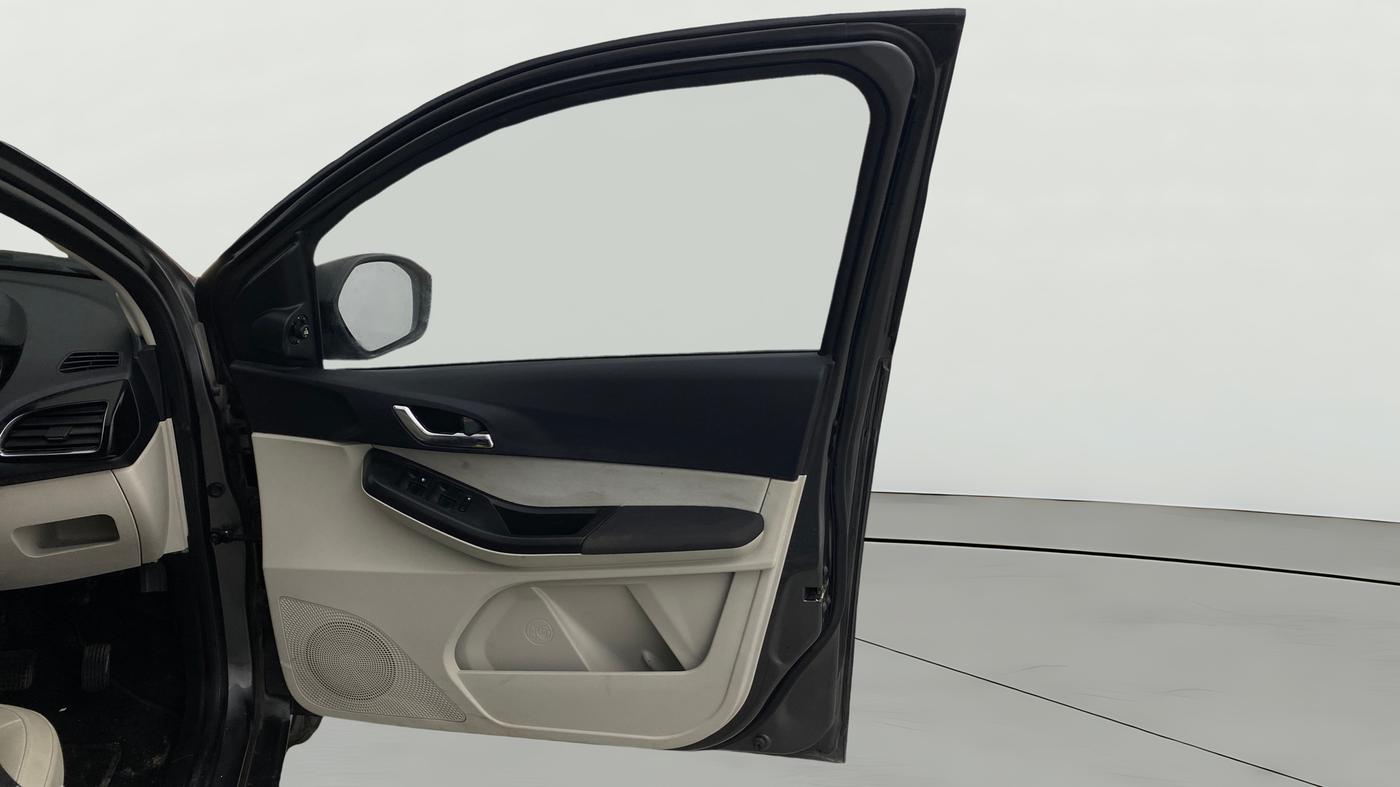 2022 Tata TIGOR XZA PLUS PETROL, Petrol, Automatic, 15,839 km, RHS Front Door