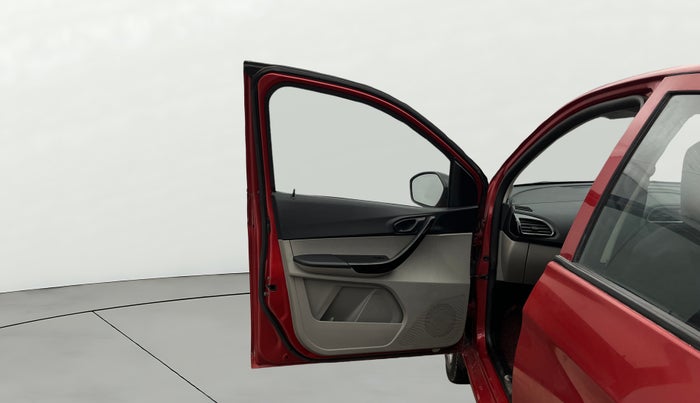 2019 Tata Tiago XZ PETROL, Petrol, Manual, 57,314 km, LHS Front Door