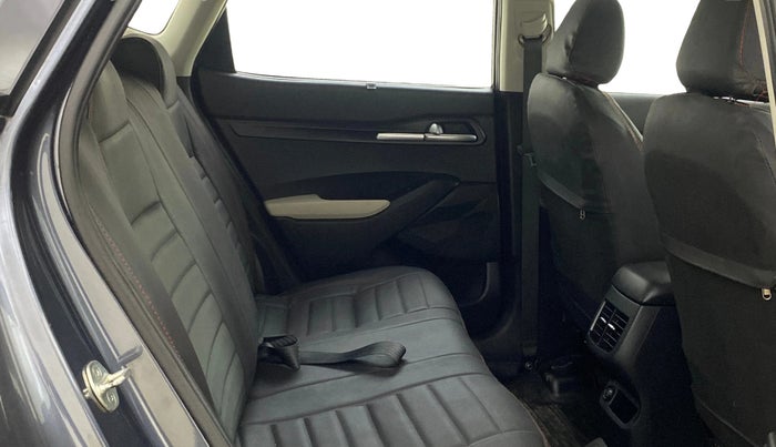 2022 KIA SELTOS HTK PLUS 1.5 DIESEL IMT, Diesel, Manual, 42,957 km, Right Side Rear Door Cabin