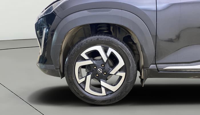 2022 Nissan MAGNITE XV TURBO CVT, Petrol, Automatic, 27,393 km, Left Front Wheel