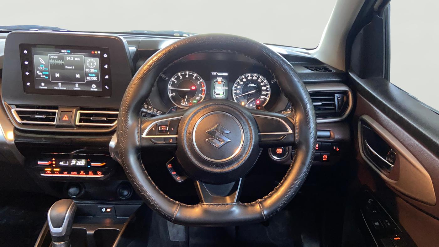 2023 Maruti FRONX ZETA 1.0L TURBO 6 AT, Petrol, Automatic, 10,157 km, Steering Wheel Close Up