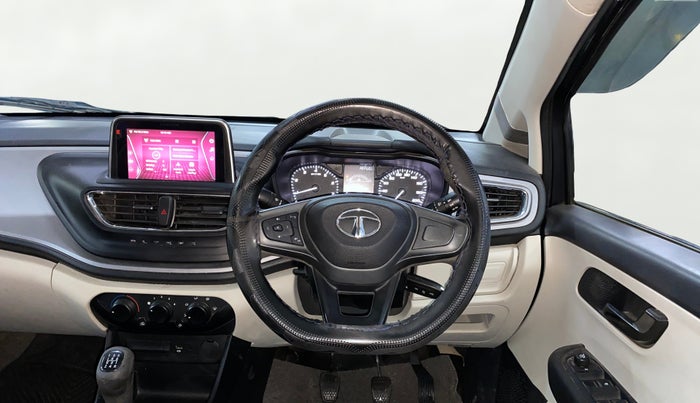2021 Tata ALTROZ XM PLUS PETROL, Petrol, Manual, 51,174 km, Steering Wheel Close Up