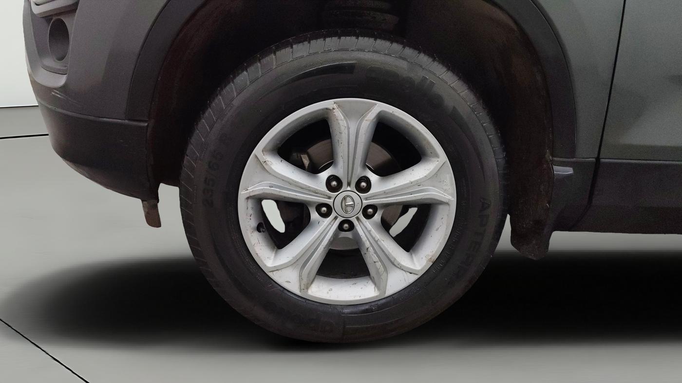 2023 Tata Harrier XZA 2.0L, Diesel, Automatic, 48,255 km, Left Front Wheel