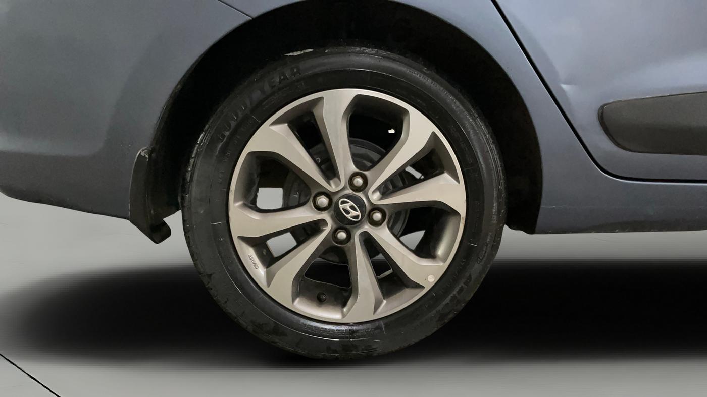 2015 Hyundai Xcent SX 1.2 (O), Petrol, Manual, 54,808 km, Right Rear Wheel