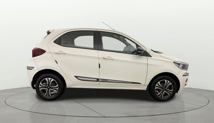 2024 Tata Tiago XT Rhythm CNG, CNG, Manual, 16,209 km, Right Side View