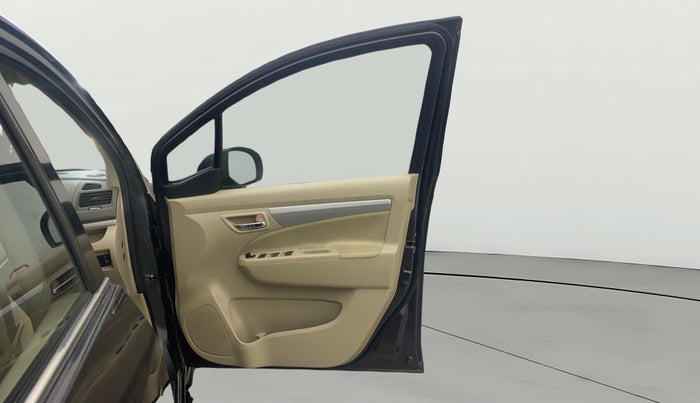 2016 Maruti Ertiga ZXI, Petrol, Manual, 86,019 km, RHS Front Door