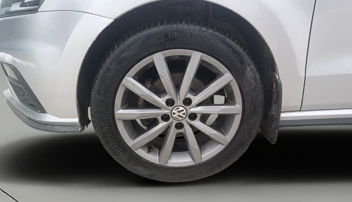 2021 Volkswagen Polo HIGHLINE PLUS 1.0, Petrol, Manual, 1,08,645 km, Left Front Wheel