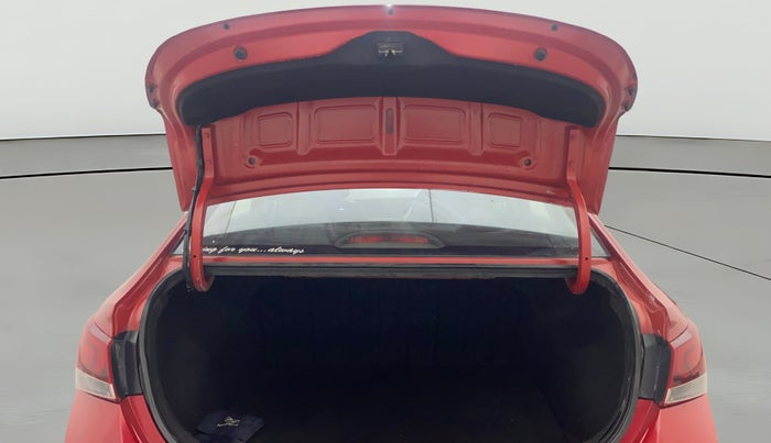 2017 Hyundai Verna 1.6 EX PETROL, Petrol, Manual, 42,658 km, Boot Door Open