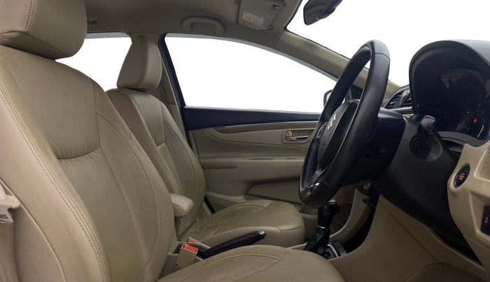 2019 Maruti Ciaz ALPHA  AT 1.5 SHVS PETROL, Petrol, Automatic, 61,903 km, Right Side Front Door Cabin