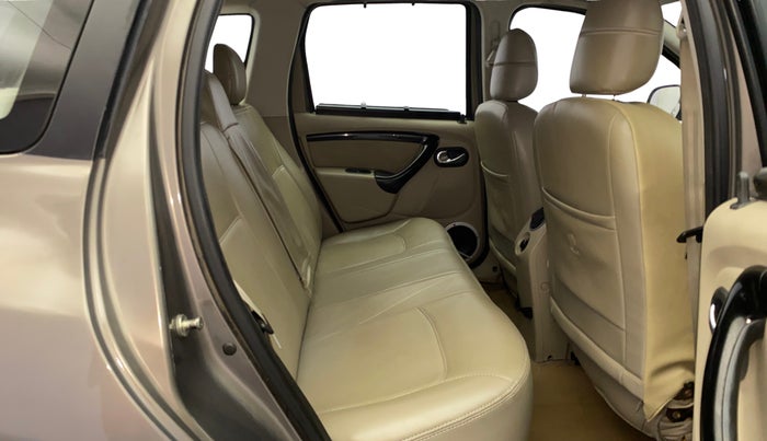 2014 Nissan Terrano XV D THP 110 PS, Diesel, Manual, 1,27,160 km, Right Side Rear Door Cabin