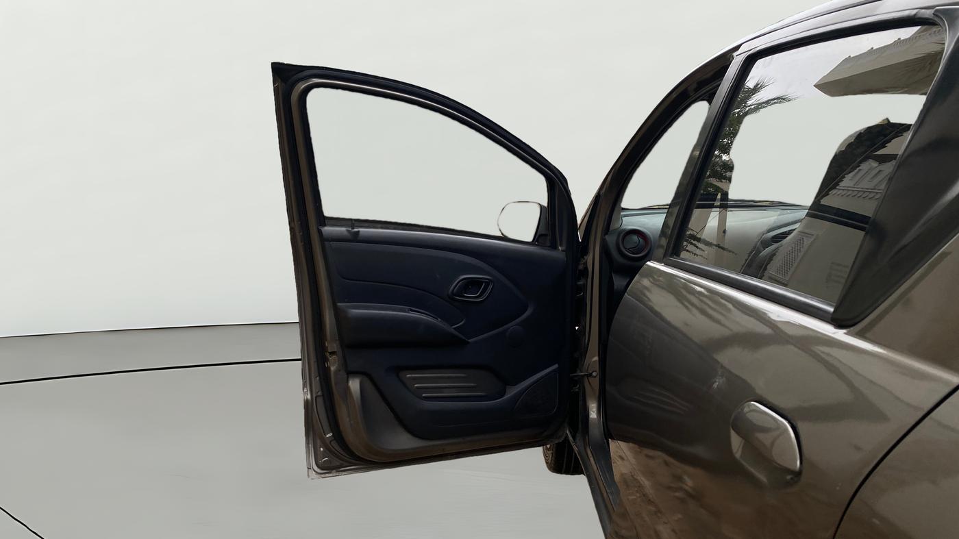 2016 Datsun Redi Go T(O) 0.8L LIMITED EDITION, Petrol, Manual, 82,396 km, LHS Front Door